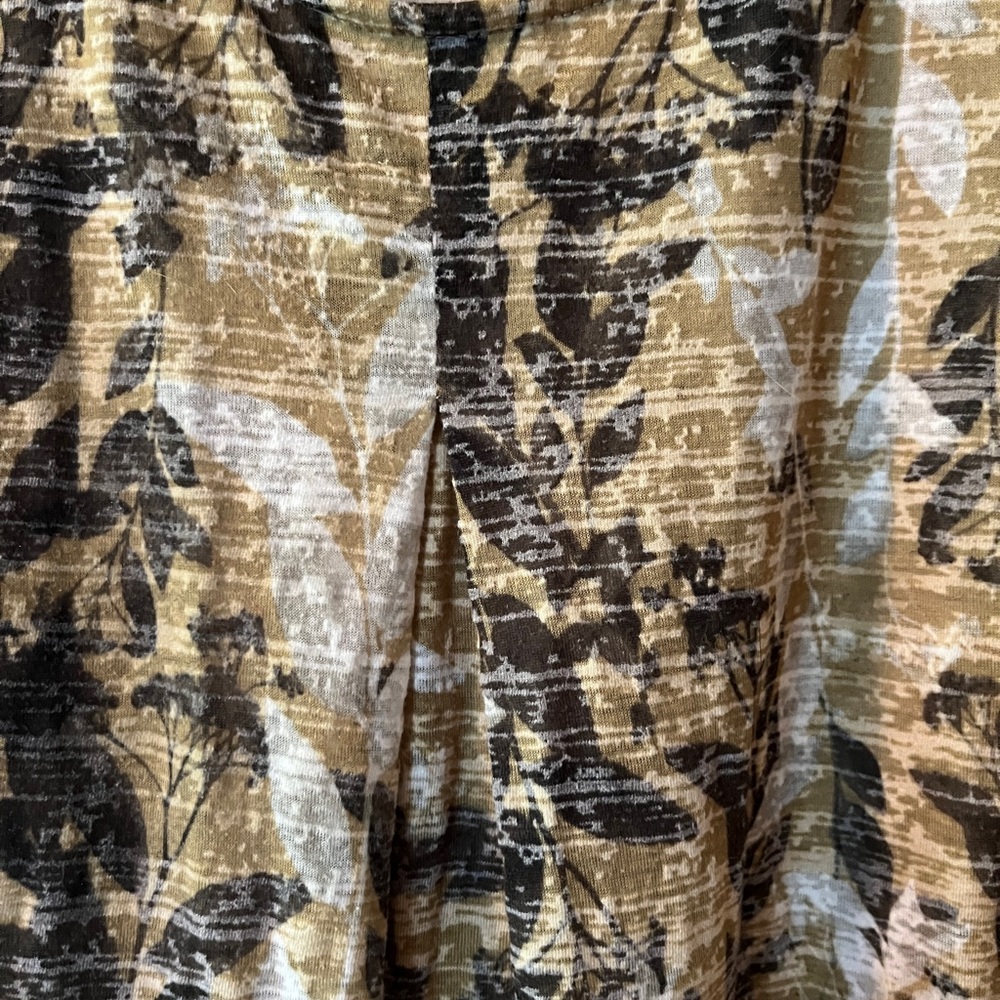 Cold Water Creek polyester blend top in medium
